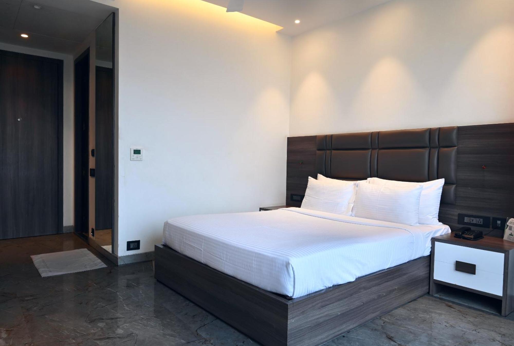Econest Hotel Tarapith Esterno foto